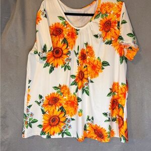 White and Orange Relaxed Short Sleeve Blouse. Like New.